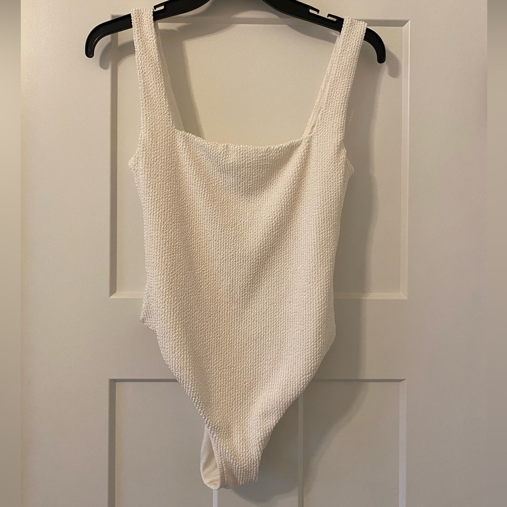 Mumu White Scrunch One Piece Swim - Picture 3 of 5